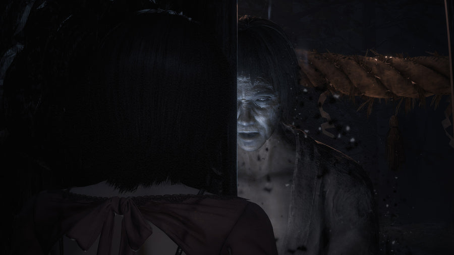 Captura de juego de FATAL FRAME II: Crimson Butterfly REMAKE - PS5 - imagen 4
