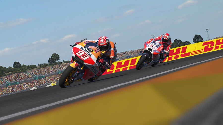 Captura de juego de MotoGP15 - PS4 - imagen 2
