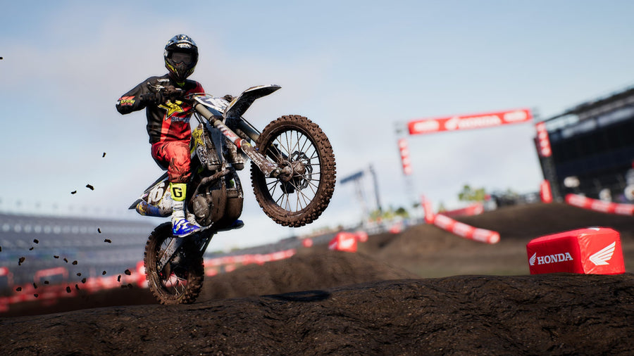 Captura de juego de Monster Energy Supercross - The Official Videogame - PS4 - imagen 4