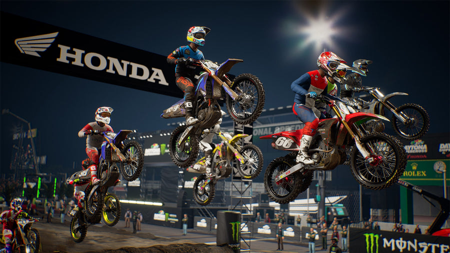 Captura de juego de Monster Energy Supercross - The Official Videogame 2 - PS4 - imagen 4