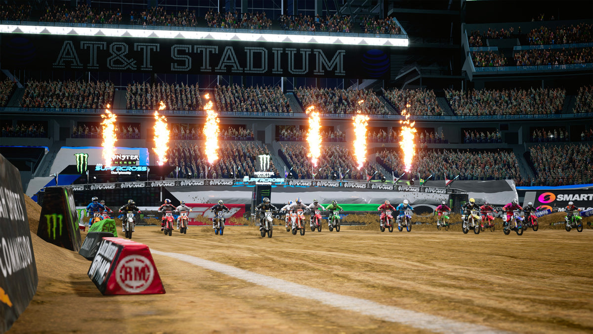 Captura de juego de Monster Energy Supercross - The Official Videogame 6 - PS5 - imagen 2