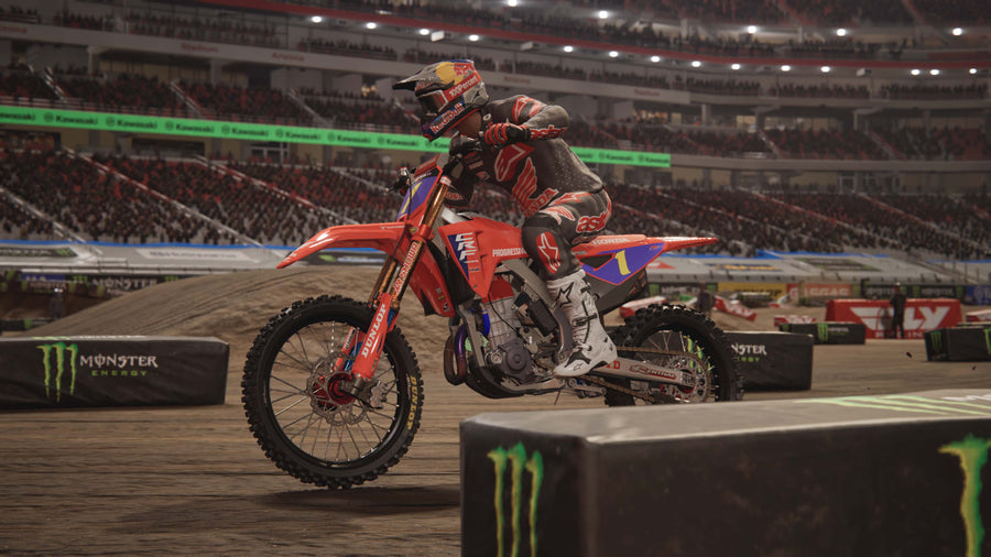 Captura de juego de Monster Energy Supercross 25 - Special Edition - PS5 - imagen 4